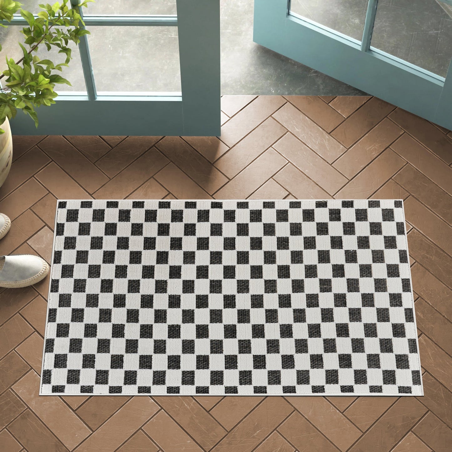 Maise Checkered Modern Black Rug