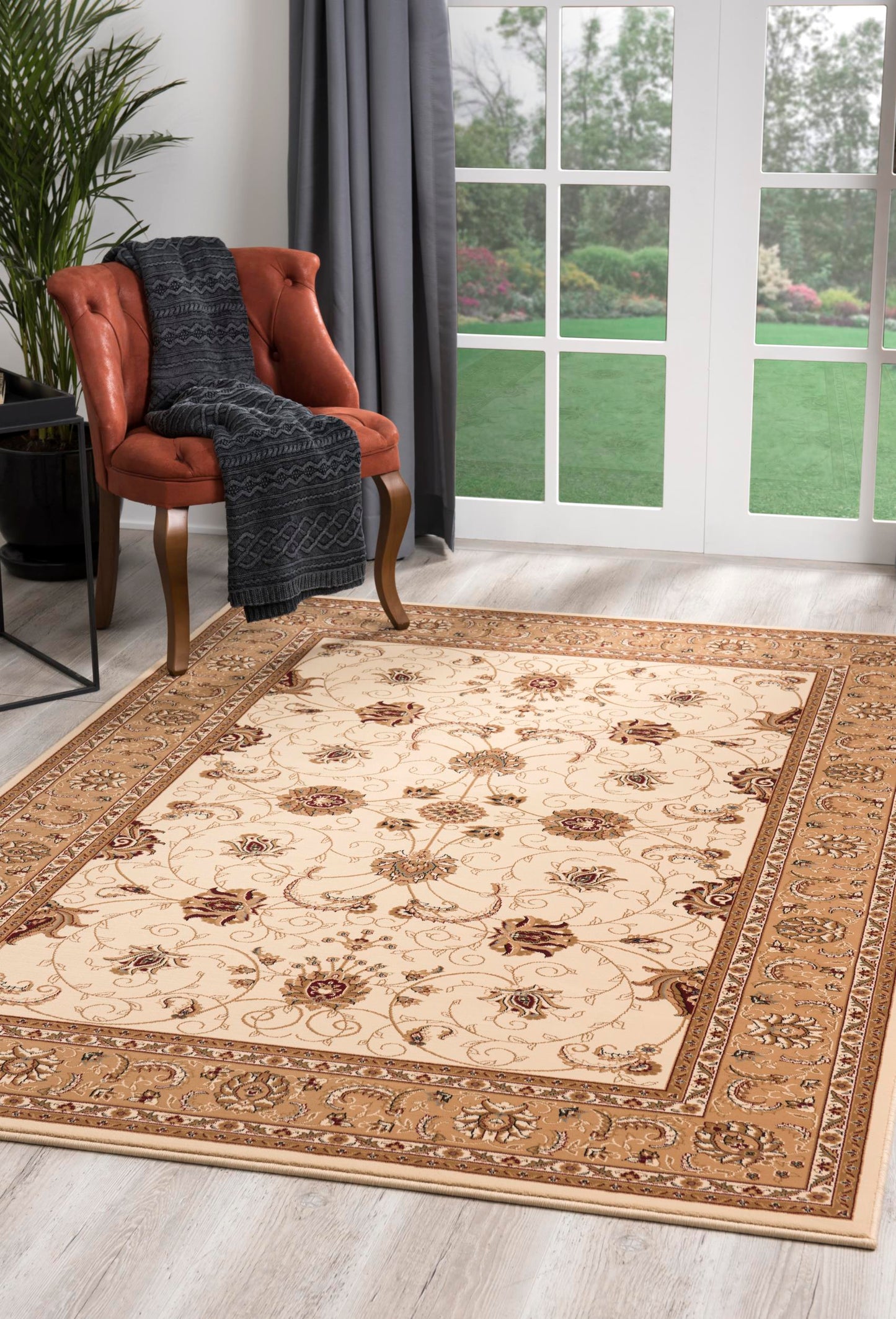 Tapis persan traditionnel beige majestueux