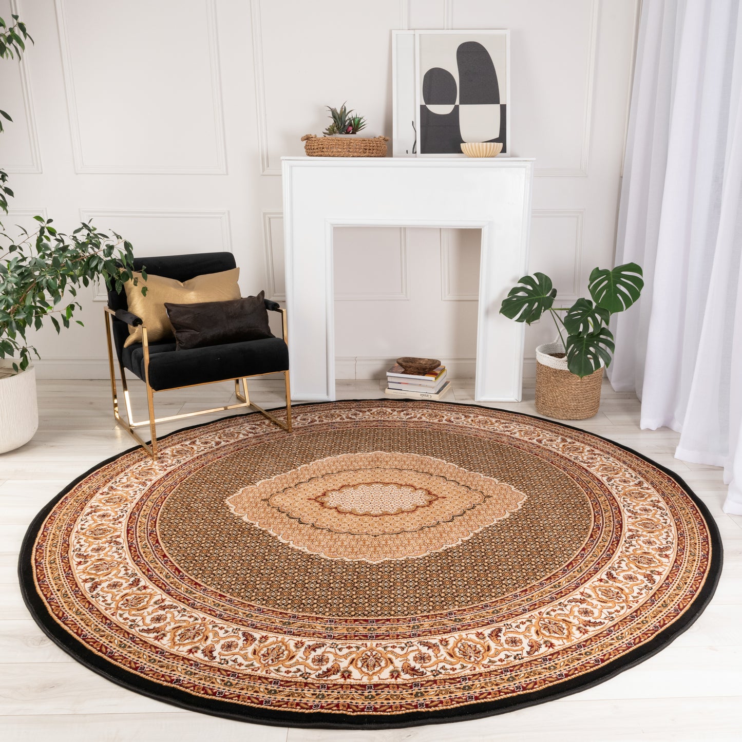 Tapis noir traditionnel marocain majestueux