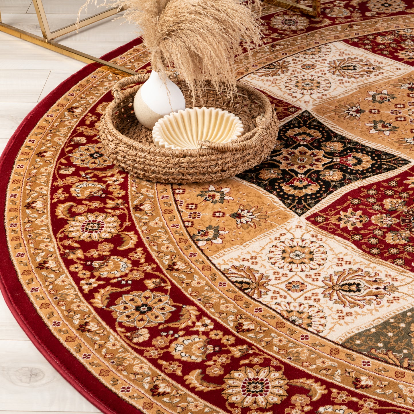 Tapis Rouge Traditionnel Marocain Majestueux