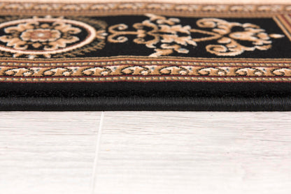 Tapis noir traditionnel marocain majestueux