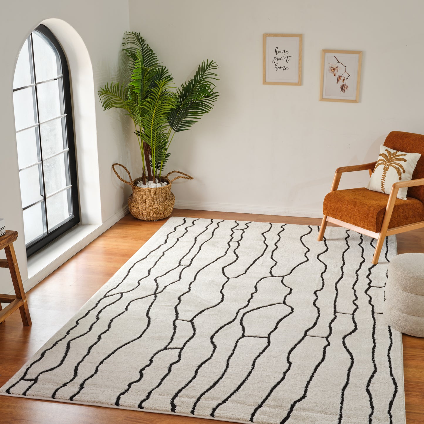 Domus Abstract Modern Cream Black Rug