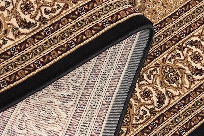 Tapis noir traditionnel marocain majestueux